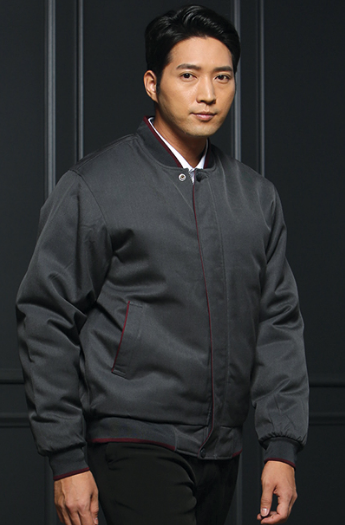 S-015, Polyester 65% Rayon 35%  C O L O R  회색 (GRAY)   S I Z E  M / L / XL / 2XL / 3XL / 4XL / 5XL ‌ ‌  - 부드럽고 튼튼한 TR원단 사용  ‌- WR 가공으로 생활 방수, 방오 기능 ‌ ‌- 정전기 방지 안감 사용