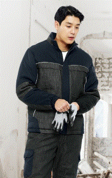 TB-471J / TB-471P,COTTON 68%, POLYESTER 30%, SPAN 2% 사이즈 상의 : M , L , XL , 2XL , 3XL , 4XL 하의 : 28 , 30 , 32 , 34 , 36 , 38 , 40 색상	BLACK DENIM (블랙 데님) 특징	정전기 차폐 안감 / 하의 히든 시보리 밑단 / YKK 지퍼 사용 충전재 패딩 (POLYESTER 100%),하의 35200원