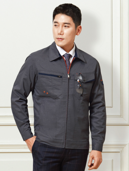 TB-354 소재 POLYESTER 65%, RAYON 35% 사이즈	M , L , XL , 2XL , 3XL , 4XL 색상	GREY (그레이) 원단 TAK 원단 사용 / T/R 히팅 엠보 트로피컬 특징	YKK 파카링방지 지퍼 사용 충전재	POLYESTER 65% RAYON 35%