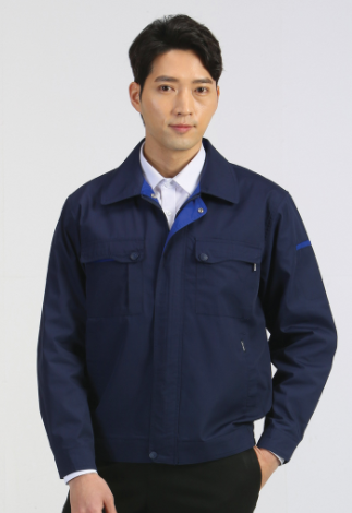 A-343, Polyester 65% Cotton 35%   C O L O R  곤색 (NAVY)   S I Z E  M / L / XL / 2XL / 3XL / 4XL / 5XL ‌ ‌ ‌ ‌- 경량 면 혼용 원단을 사용  - 어깨 및 안주머니에 볼펜 꽂이  - 가슴 주머니를 지퍼로 마감(좌측) 물건이 빠지는 것을 방지 ‌ ‌- 허리 밴드로 마감