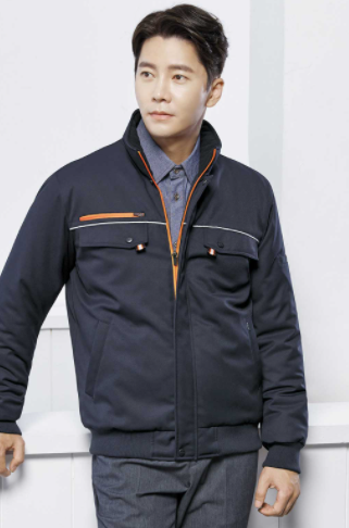 WM – J6102 작업의 효율성과 안전성을 고려한 심플한 스타일.  FABRIC  POLYESTER 65% RAYON 35% (T/R) COLOR  NAVY SIZE  M, L, XL, 2XL, 3XL, 4XL