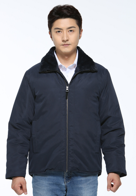 W-992,Polyester 88% Nylon 12% (피치가공)   C O L O R  곤색 (DARK BLUE)   S I Z E  M / L / XL / 2XL / 3XL / 4XL / 5XL ‌ ‌ ‌ ‌- 국내 고급 원단에 극세 피치 가공하여 복숭아의 표면같은 부드러운 터치감과 ‌   스웨이드 원단같은 고급스러운 질감을 표현 ‌ ‌- YKK 금속지퍼 및 고급 부자재 사용  - 소프트 터치 충전재를 사용하여 따뜻하고 착용감이 좋음