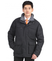 W-599,Nylon 67% Polyester 33%   C O L O R  멜란지 회색 (M.GRAY)   S I Z E  M / L / XL / 2XL / 3XL / 4XL ‌ ‌ ‌- 국내 고급 헤링본 원단 사용  - 보온성이 높은 웰론 충전재 사용  - 탈부착이 가능한 에리털  ‌- 손목 안쪽 방풍을 위해 시보리로 마감  - WR 가공으로 생활 방수, 방오 기능  - 정전기 방지 안감 사용