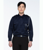 K-07, Polyester 65% Rayon 35% (게버딘)   C O L O R  곤색 (DARK BLUE)   S I Z E  M / L / XL / 2XL / 3XL / 4XL / 5XL ‌ ‌ ‌ ‌- 보온성이 좋고 튼튼한 게버딘 원단 사용  - 어깨 견장고리,2개의 가슴 포켓으로 수납 가능,가슴과 허리 측면 볼펜 꽂이로 편의성을 높임  - WR가공으로 생활 방수, 방오 기능