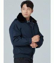 A-40, Polyester 100%   C O L O R  진곤색 (DARK NAVY)   S I Z E  M / L / XL / 2XL / 3XL / 4XL / 5XL ‌ ‌  ‌- 국산 고급 원단 사용  - 도톰하여 튼튼하고 보온성이 좋은 합포(본딩)원단 사용 ‌ ‌- 탈부착이 가능한 내피로 보온력 조절 ‌ ‌- 넉넉한 수납을 고려한 다양한 주머니 ‌ ‌- 탈부착이 가능한 에리털 ‌ ‌- 어깨 견장 고리 ‌ ‌‌- WR 가공으로 생활 방수, 방오 