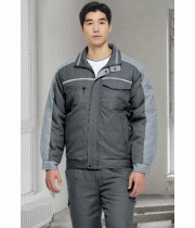 TB-69J / TB-69P 소재	POLYESTER 65%, RAYON 35% 사이즈	상의 : M , L , XL , 2XL , 3XL , 4XL 하의 : 28 , 30 , 32 , 34 , 36 , 38 , 40 색상 GREY (그레이) 특징 정전기 차폐 안감 / 하의 히든 시보리 밑단 / YKK 지퍼 사용 충전재 패딩 (POLYESTER 100%)